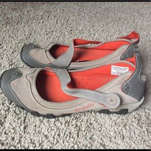 Sporty Columbia Mary Janes